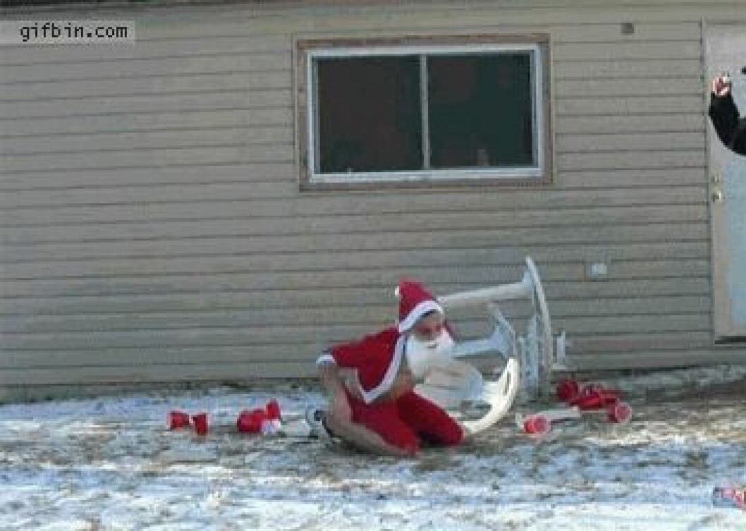 Via: <a href="http://giphy.com/gifs/santa-qJZ22Rx5tlkPe" target="_blank">giphy.com</a> giphy (3)
