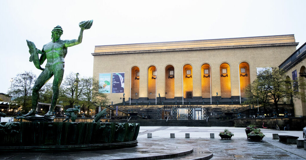 Götaplatsen med Poseidonstatyn och Göteborgs konstmuseum. Arkivbild. Göteborgs museer kämpar med höga hyror