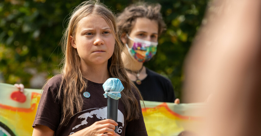 Greta Thunberg är inbjuden till klimattoppmötet – men missar tillfället att sola sig i kunglig glans.