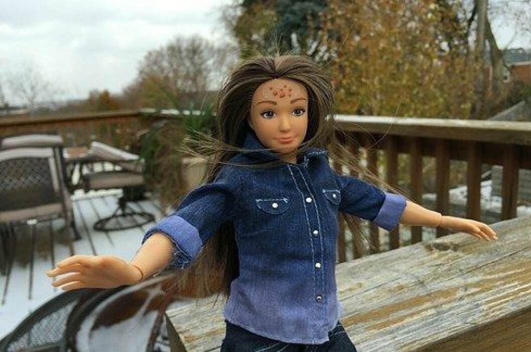 Via: <a href="http://www.buzzfeed.com/alisonvingiano/this-normal-barbie-comes-with-cellulite-stretch-marks-acne-a">BuzzFeed</a> grid-cell-16296-1416411409-14