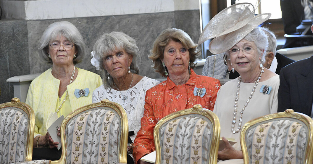 Hagasessorna 70 år senare vid Adriennes dop. Från vänster Margaretha, Birgitta, Désirée och Christina.