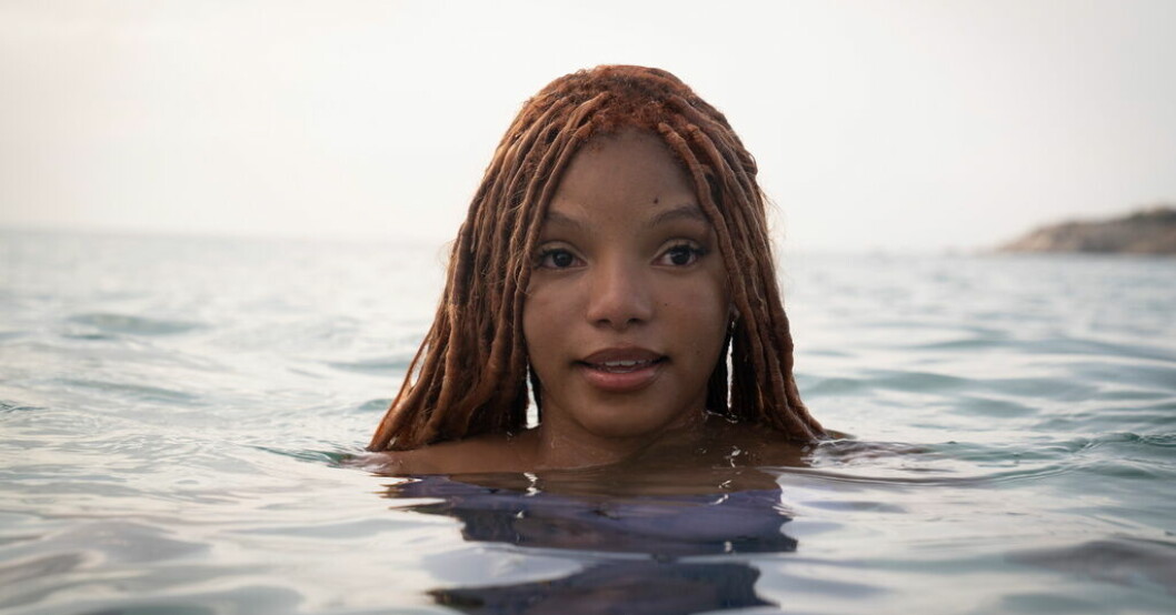 Halle Bailey som Ariel i Disneys "Den lilla sjöjungfrun". Pressbild. Veckans film och serier – älskad sjöjungfru tillbaka