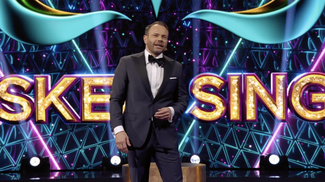 Här hälsade programledaren David Hellenius tv-tittarna välkomna till finalen av <span class=" italic" data-lab-italic_desktop="italic">Masked singer</span> säsong 1. Här hälsade programledaren David Hellenius tv-tittarna välkomna till finalen av Masked singer säsong 1.