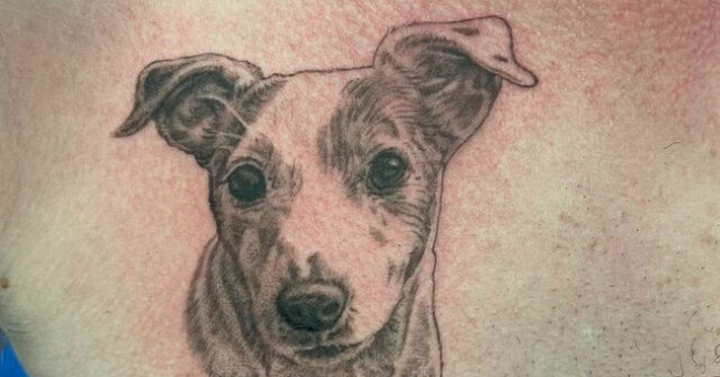 Doddy blev sedan tatuering av sin egen aska