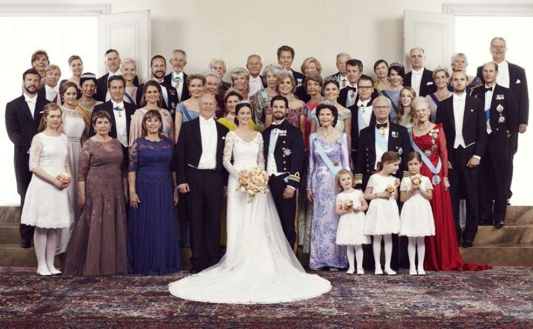 Foto: Mattias Edwall/Kungahuset.se H.K.H.+Prins+Carl+Philip+och+H.K.H.+Prinsessan+Sofia+familjefoto+13+juni+2015+Foto+Mattias+Edwall+Kungahuset.se