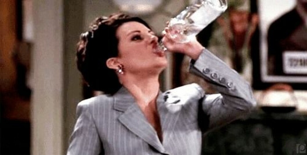 Via: <a href="http://www.swide.com/beauty/how-much-water-you-should-drink-5-water-myths-busted/2015/01/15" target="_blank" rel="noopener">Swide</a> how-much-water-you-should-drink-5-water-myths-busted-karen