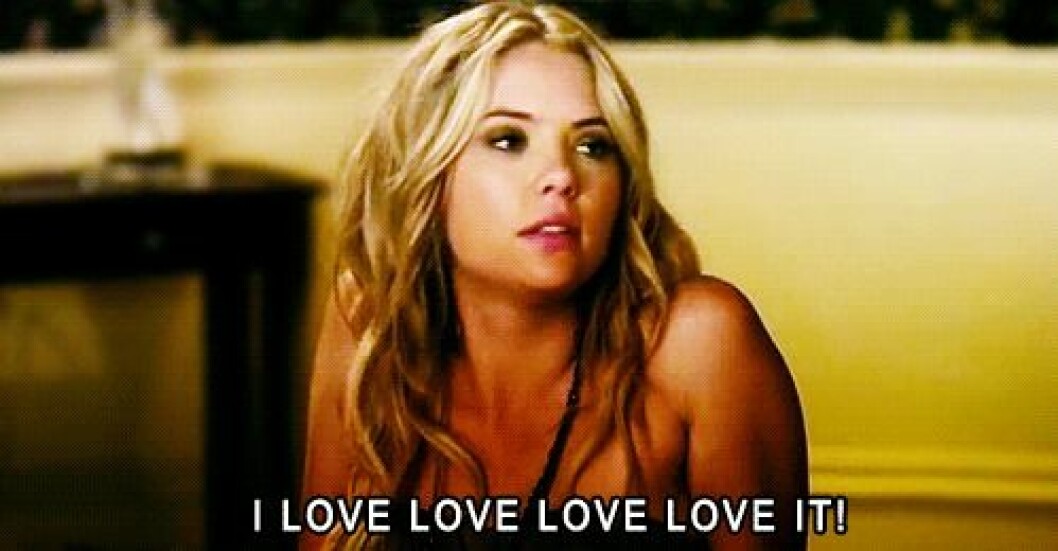 Via: <a href="http://www.teen.com/2014/10/15/random-stuff/signs-you-are-addicted-to-your-phone/attachment/i-love-it-ashley-benson/" target="_blank" rel="noopener">Teen</a> i-love-it-ashley-benson