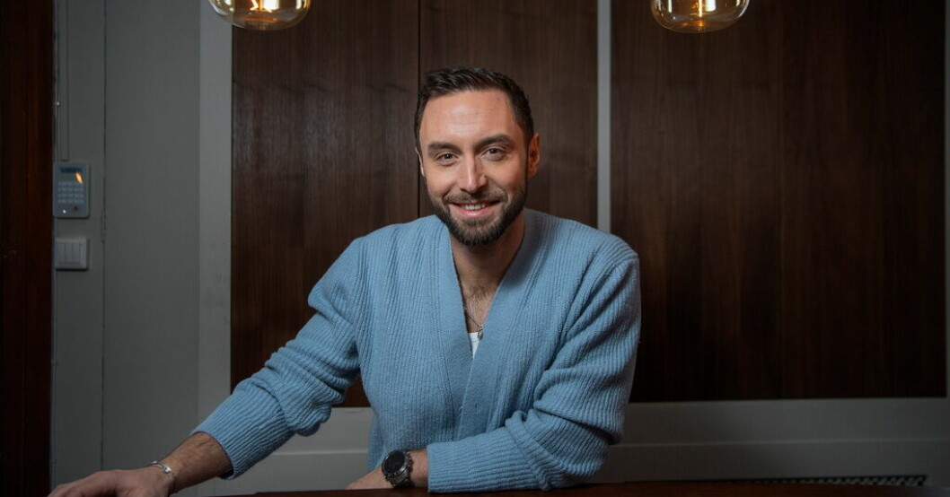 I vår ger sig Måns Zelmerlöw ut på sin första konserthusturné. Måns Zelmerlöw möter Ronja på ny turné