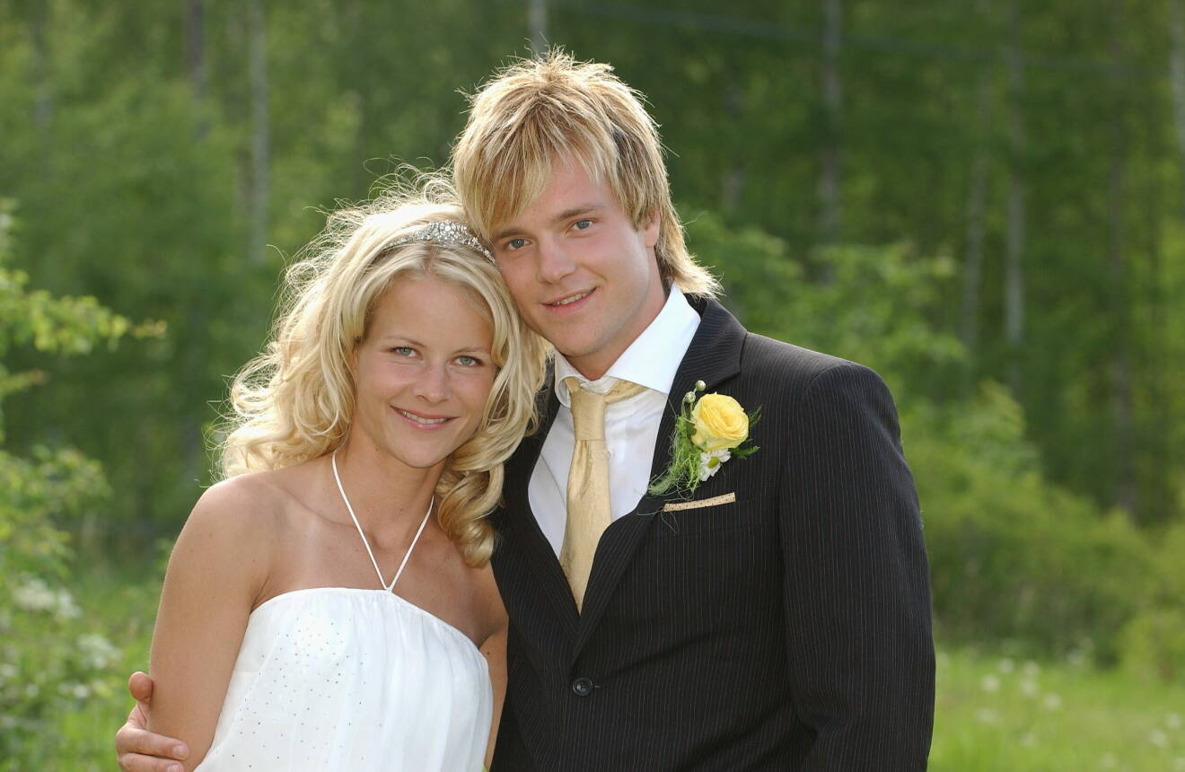 Malin Baryard och Henrik Johnsson när de gifter sig 2004