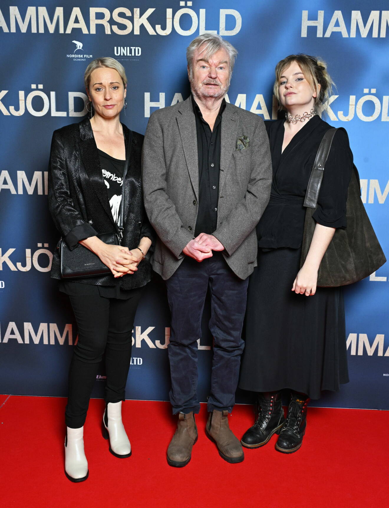 Peter Dalle med dottern Eira och bonusdottern Hanna.