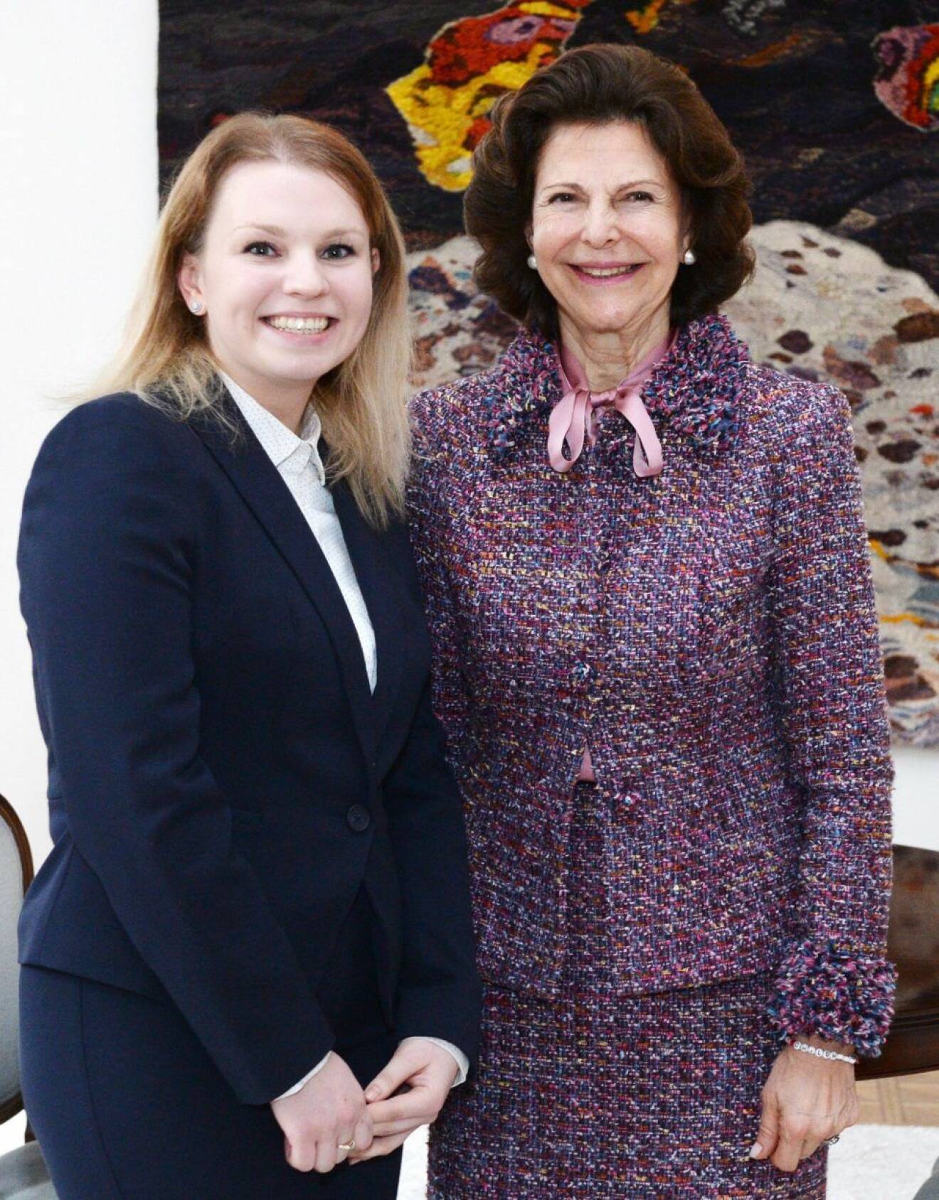 "Jag önskar dig en fortsatt bra karriär", sa drottning Silvia till årets stipendiat Natalia Duszeńska.