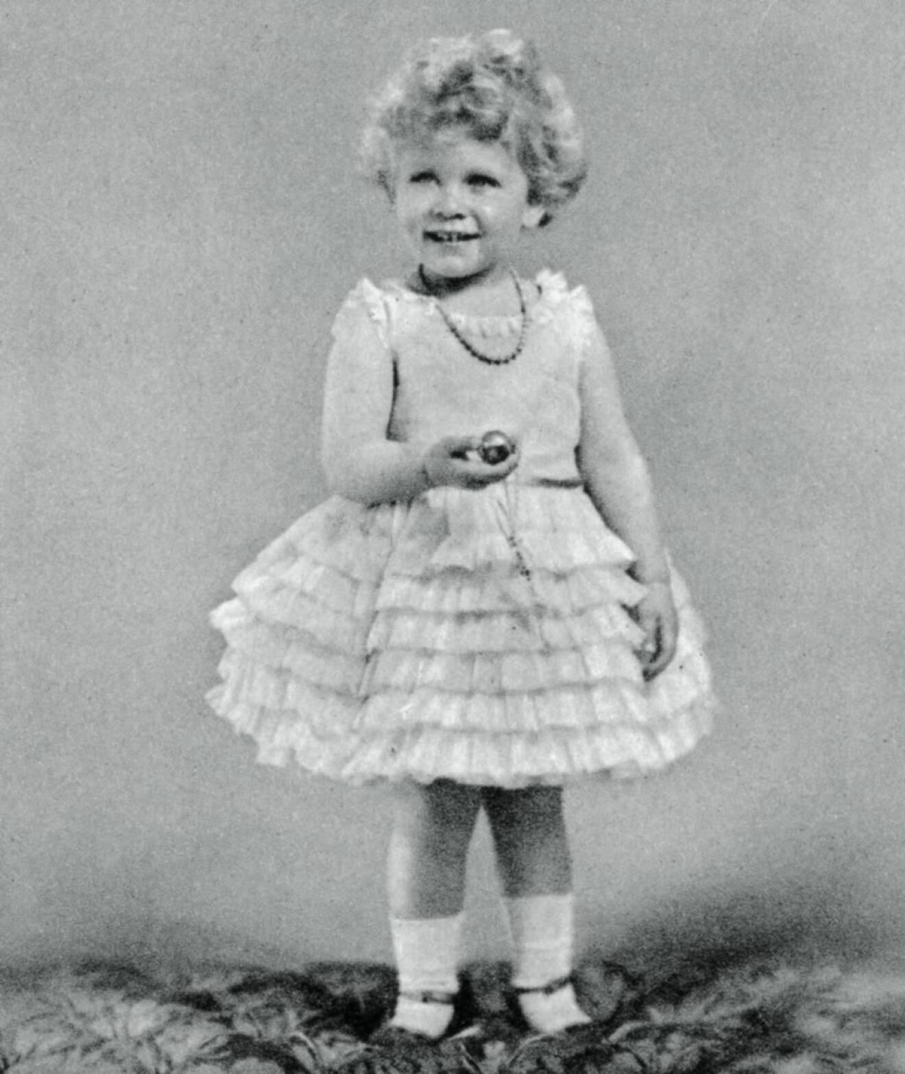 Drottning Elizabeth som 2-åring. Bild från 1928. 