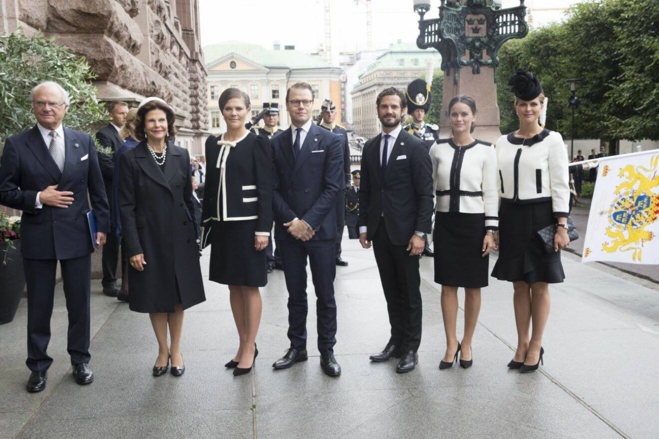 Prinsessan Madeleine och Sofias klädkrock på Riksdagens öppning 2015