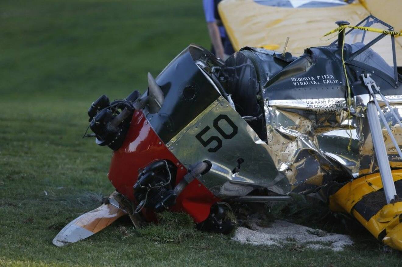 Harrison Ford crashes plane on golf course