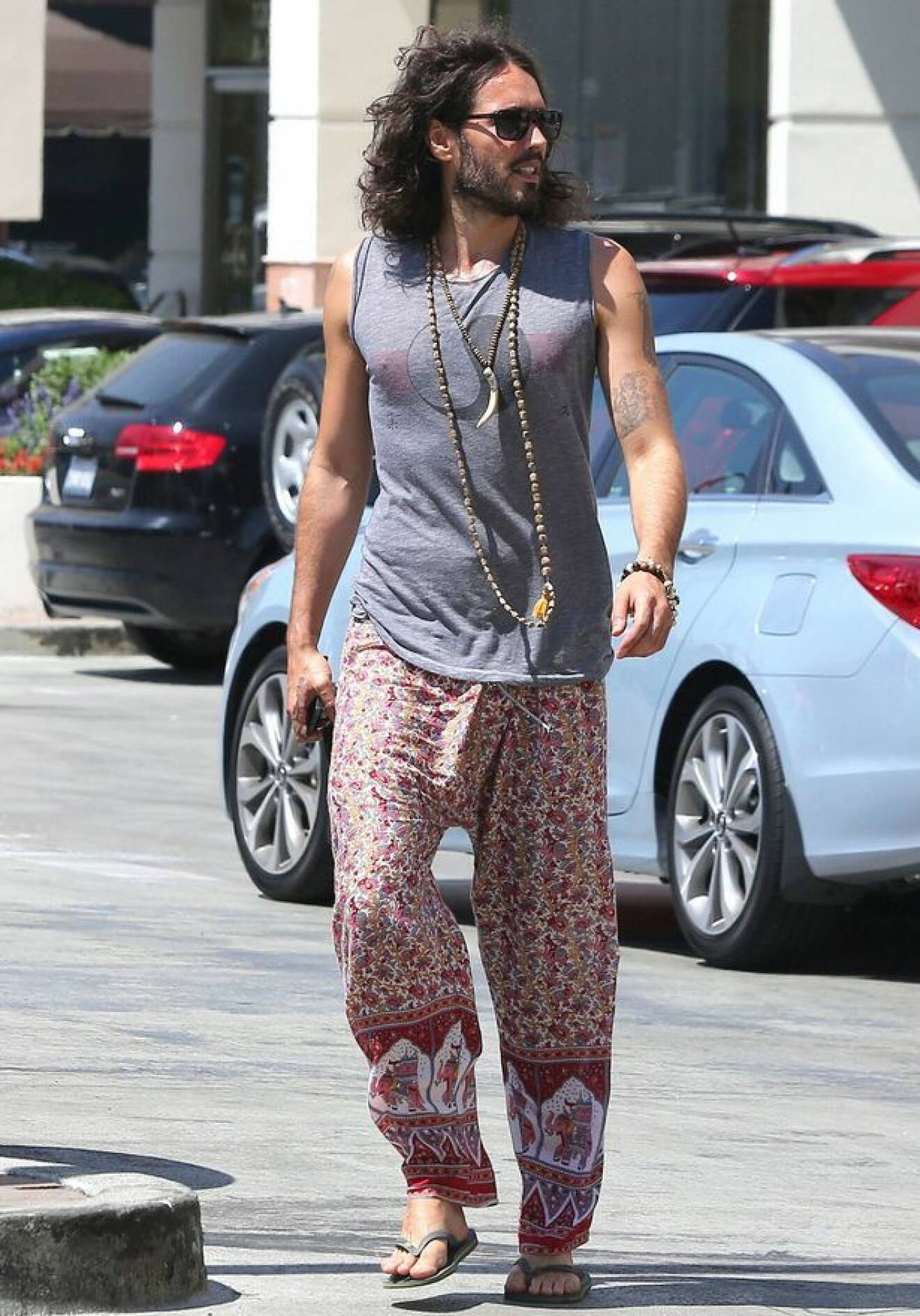 Russell-Brand-out-and-about-Los-Angeles
