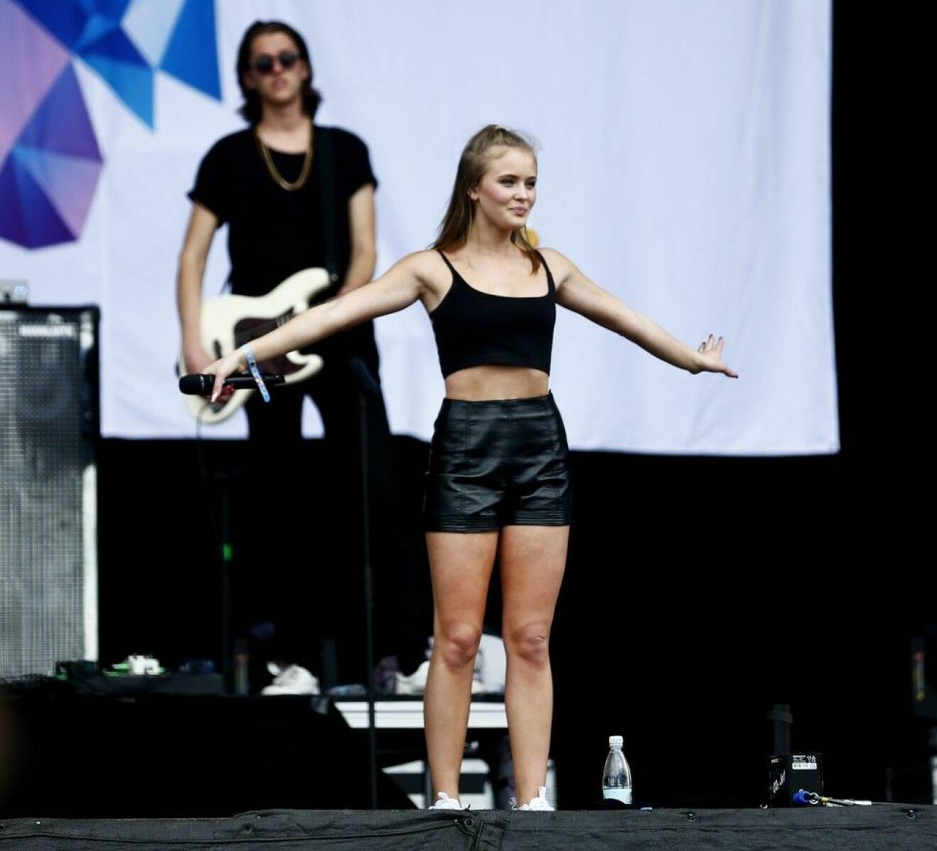 Zara Larsson uppträdde på Bråvallafestivalen i slutet av juni. Foto: IBL
