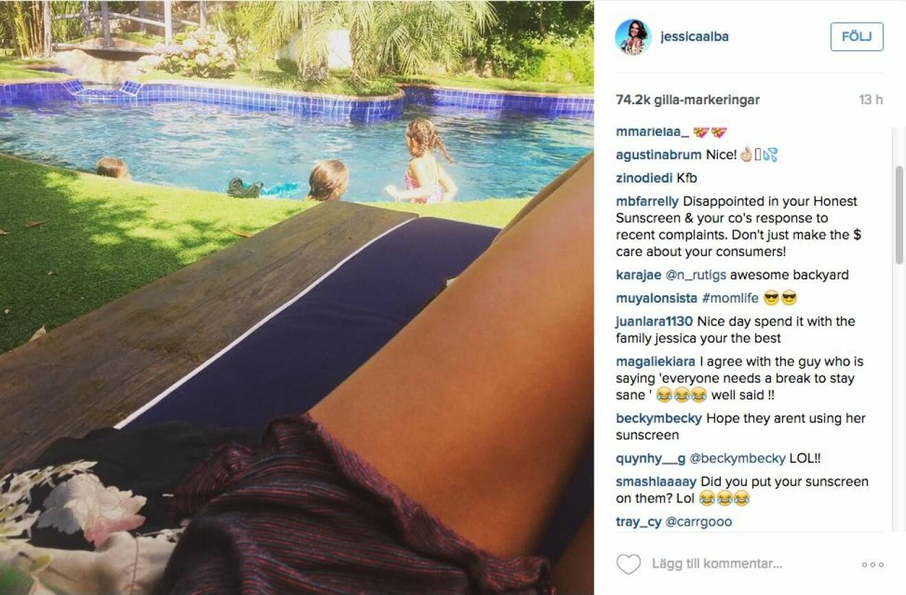 Jessica Alba slappade i solen i stället för att gå i kyrkan. Via: Instagram.