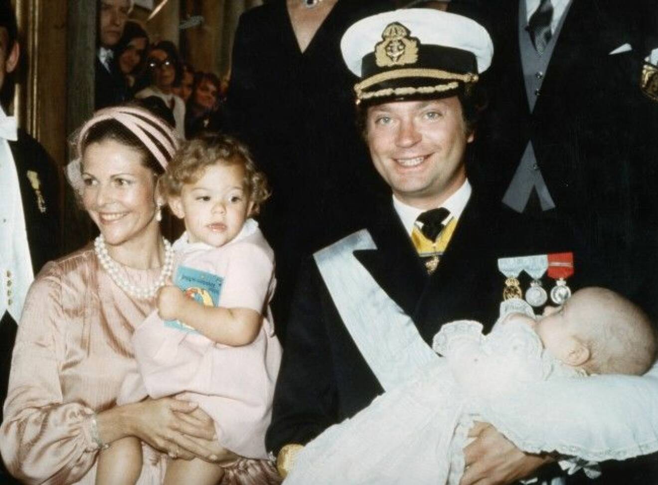 Kungen 30 år på tronen Kung Carl XVI Gustaf, drottning SIlvia, kronprinsessan Victoria, Prins Carl Philip 1979 Carl Philips dop (c) Anders Jahrner / IBL