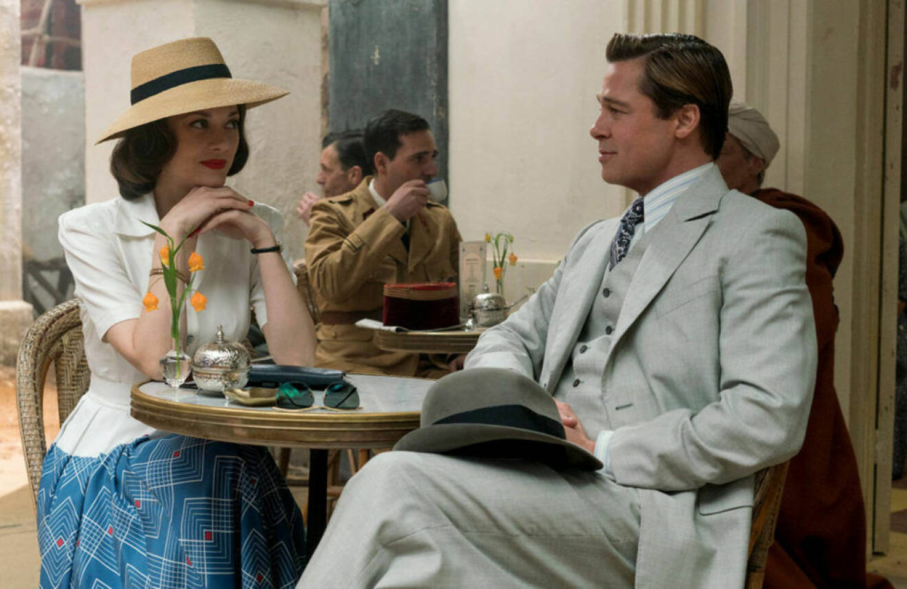 Här ser vi Brad Pitt spela emot Marion Cotillard i filmen Allied.