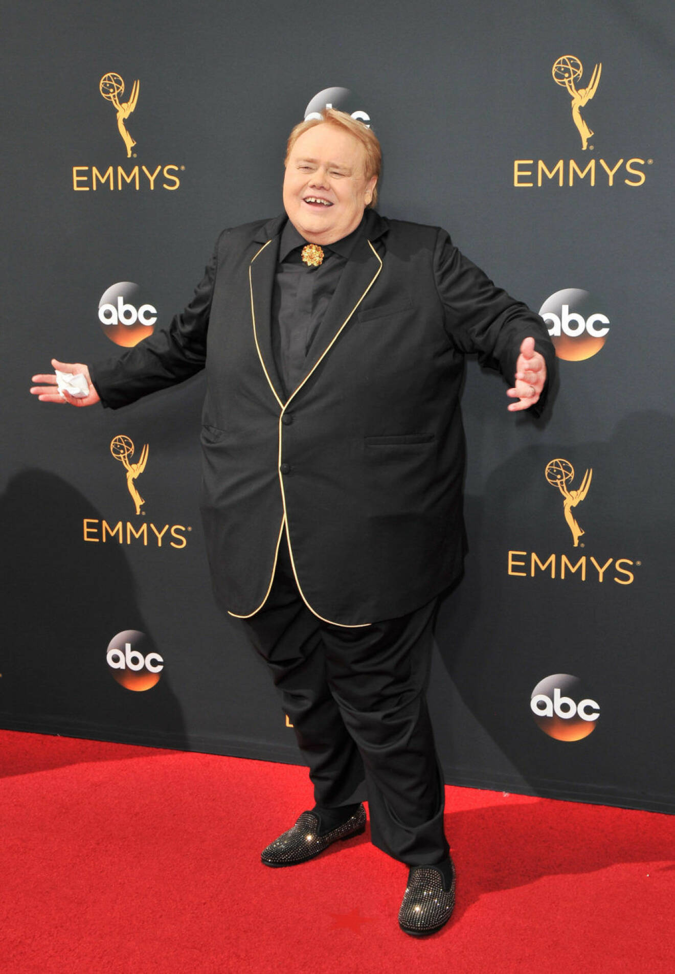 6101349 Louie Anderson at the 68th Annual Primetime Emmy Awards at the Microsoft Theater on September 18, 2016 in Los Angeles, California (Photo by Sthanlee Mirador) *** Please Use Credit from Credit Field *** COPYRIGHT STELLA PICTURES