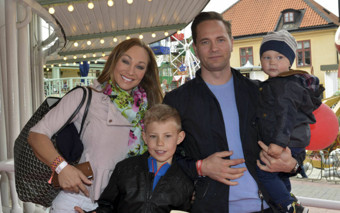 Charlotte Perrelli Anders Jensen med barnen Alessio och Adrian.