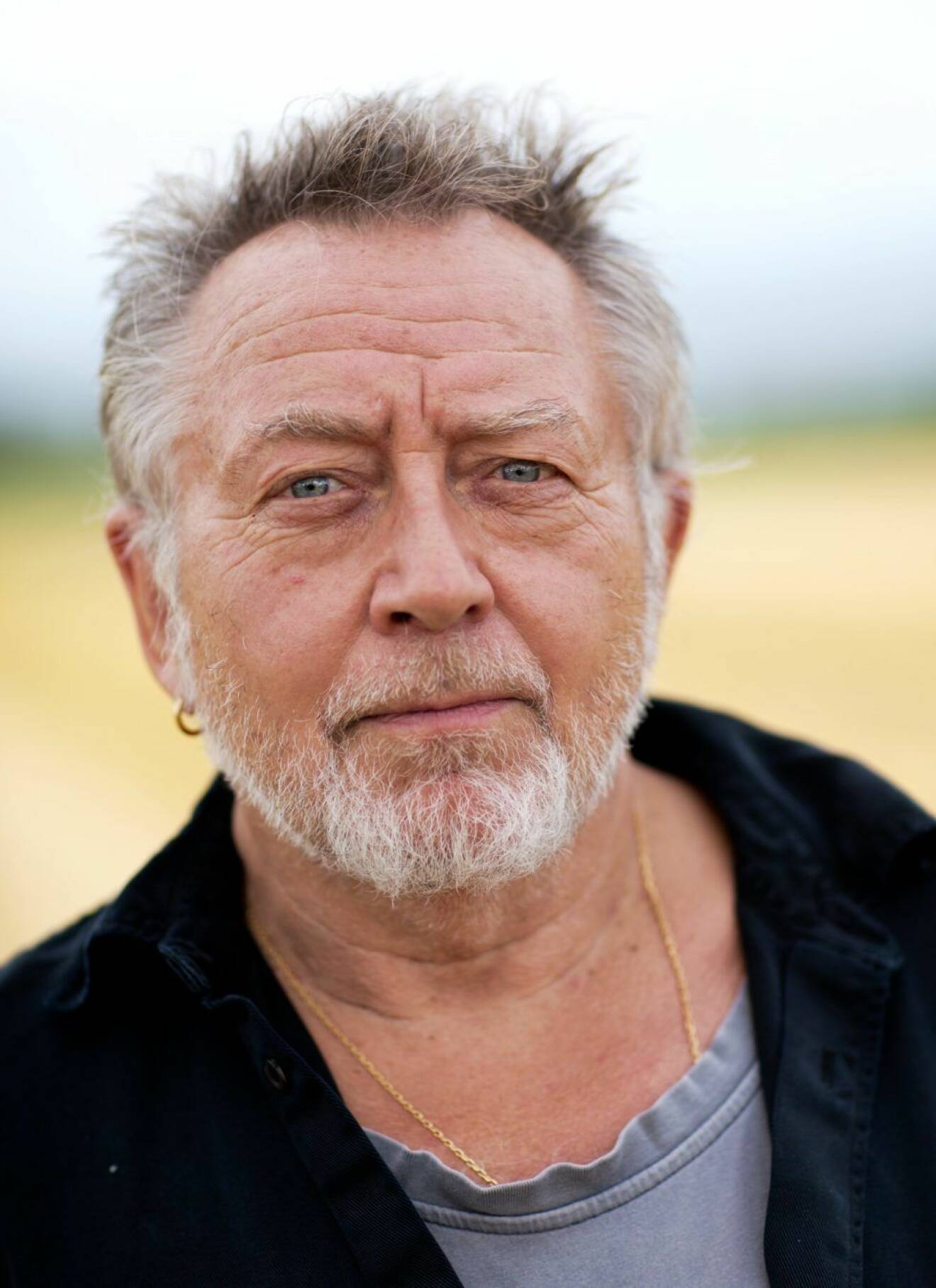 Ulf Lundell blir kritiserad av svärsonen Micke Persbrandt. 