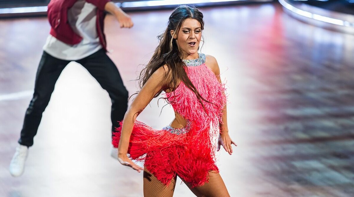 Royxatga olish holda ona va ogil bilan jinsiy aloqa video