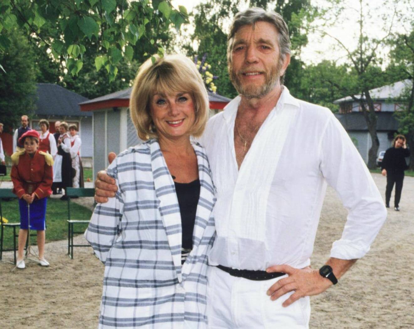 Owe Thörnqvist och hustrunBerit Gullberg på det glada 80-talet.