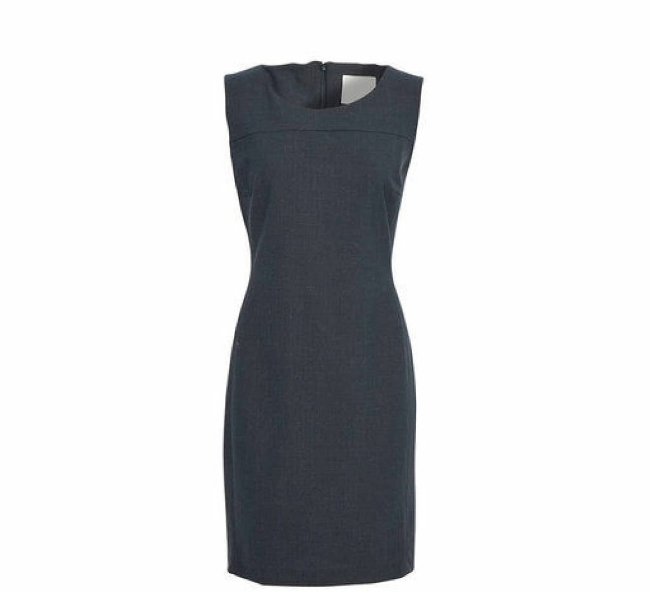 En bild på klänningen Karen by Simonsen – Sydney Suit Dress som finns att köpa på Åhléns.