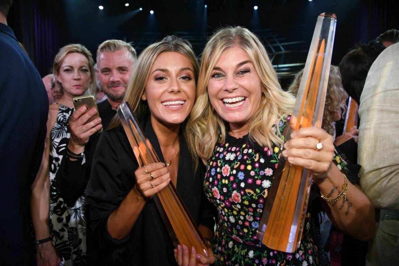 Bianca Ingrosso och Pernilla Wahlgren vinner kristallen för Wahlgrens värld
