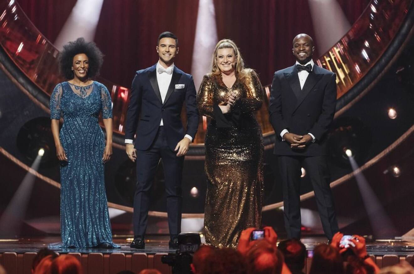 Eric Saade står på Melodifestivalens scen 2019