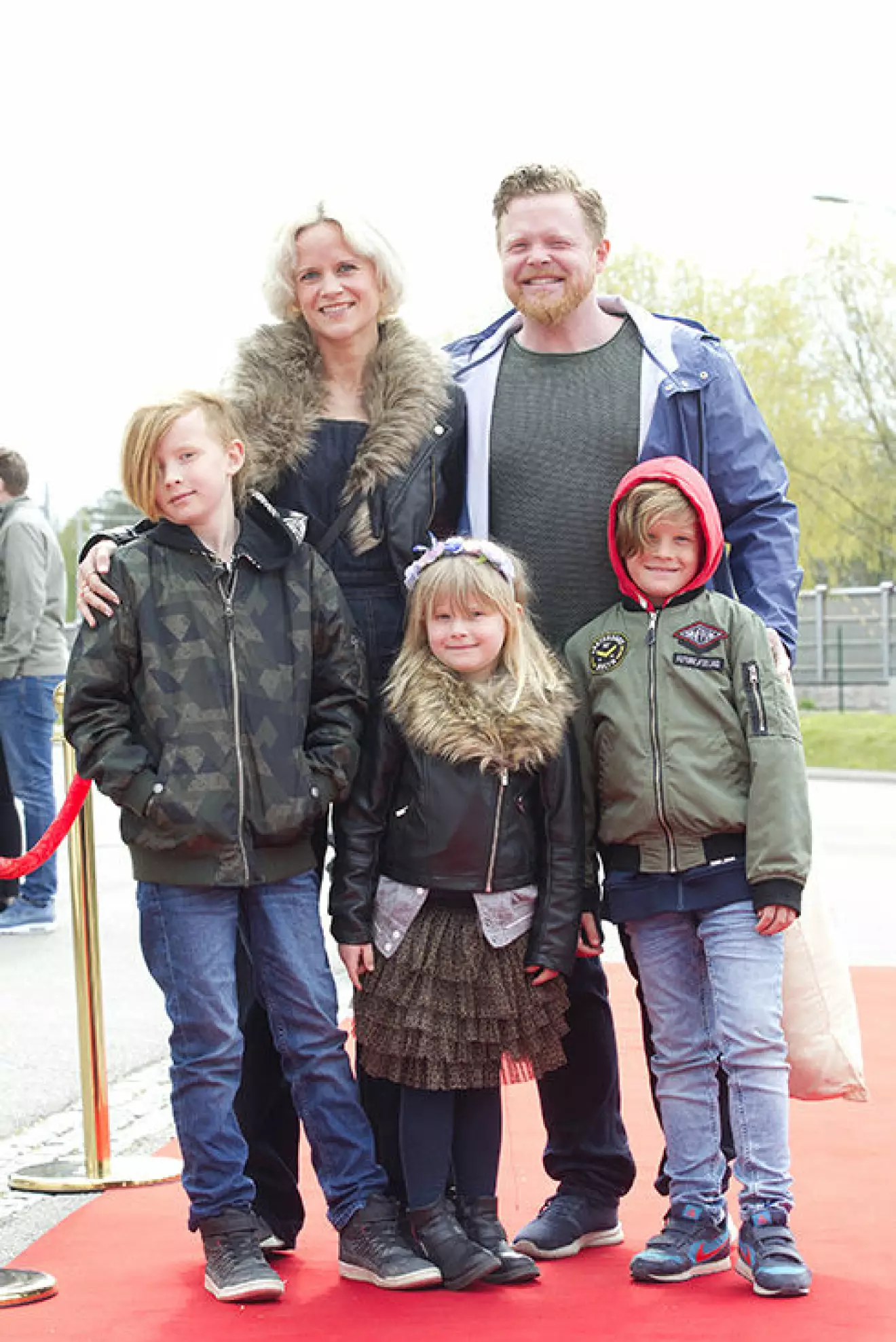 Daniel Lindström med sin fru och barn