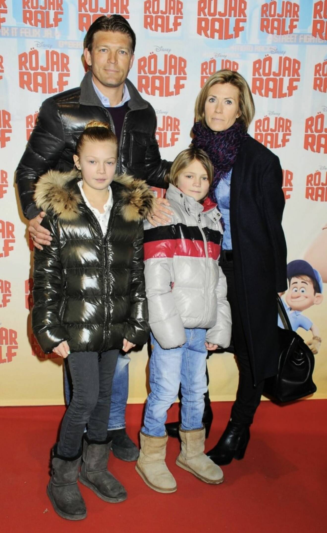 Marcus Allbäck med fru Suzanne och barnen Rasmus och Filippa
