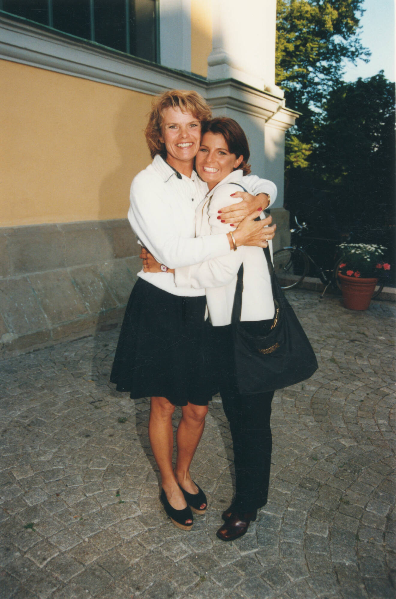 Carola Häggkvist med mamma Anita 1996.