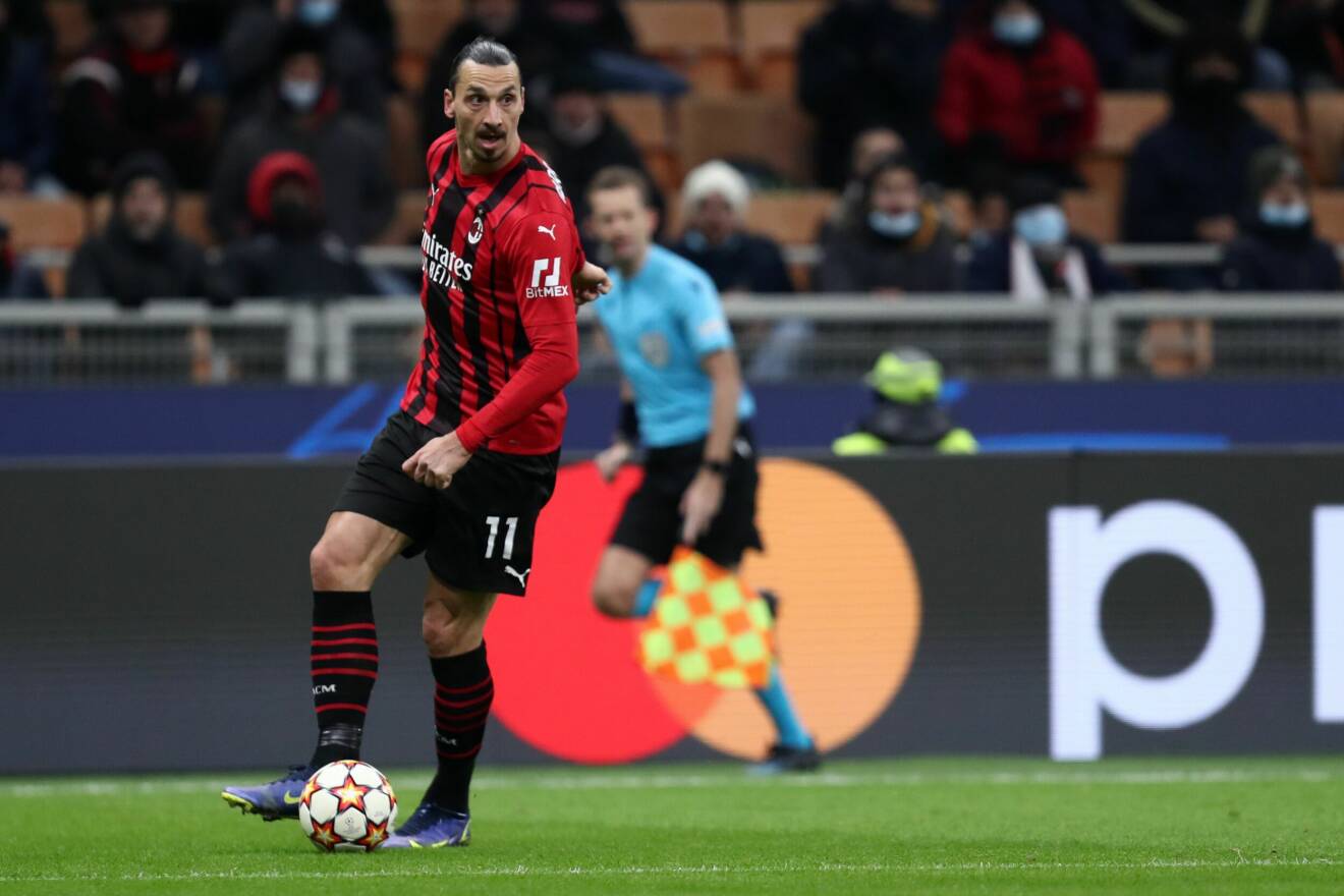 Zlatan spelar i Milan