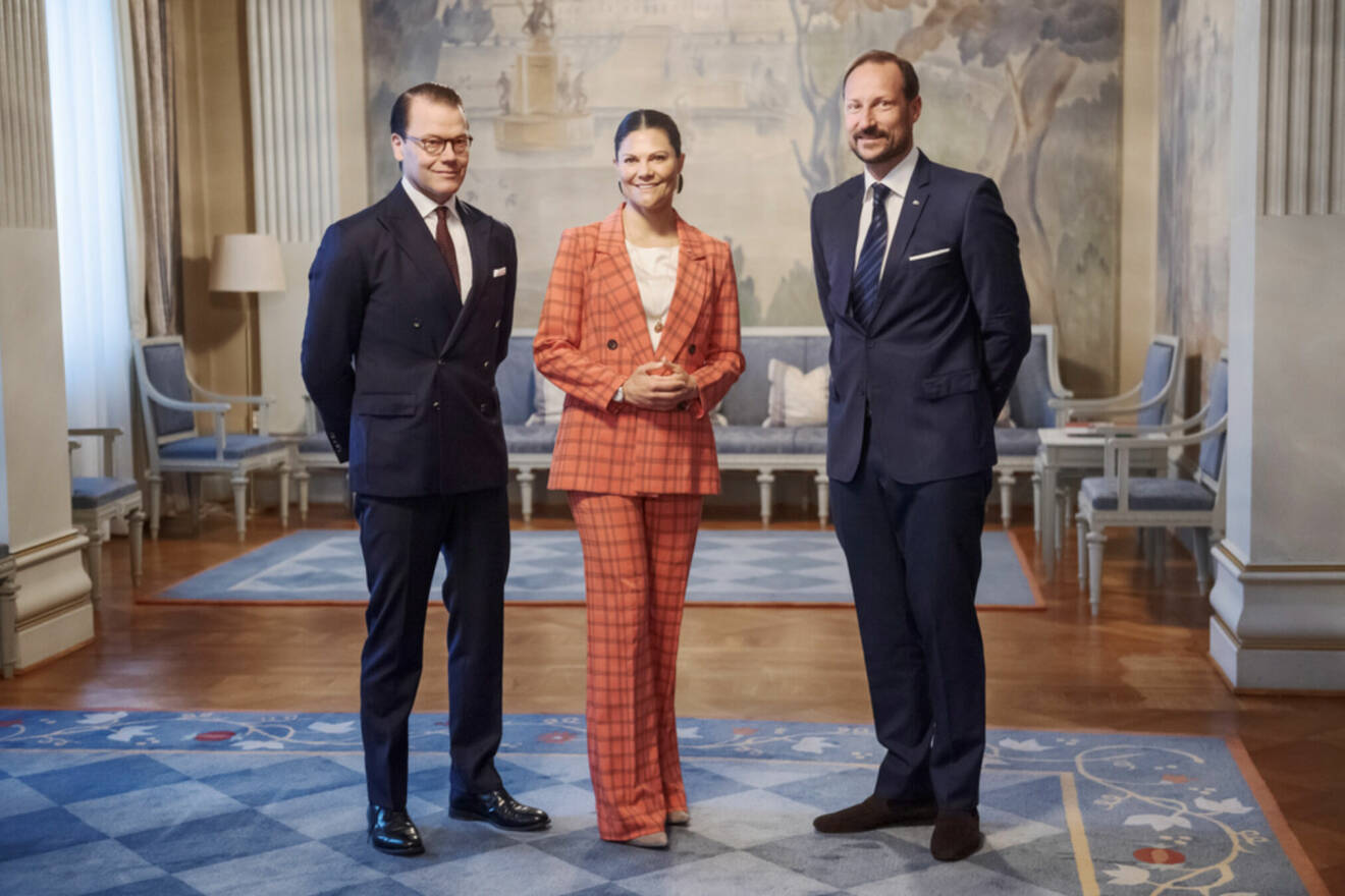 Kronprins Haakon och Daniel med kronprinsessan Victoria