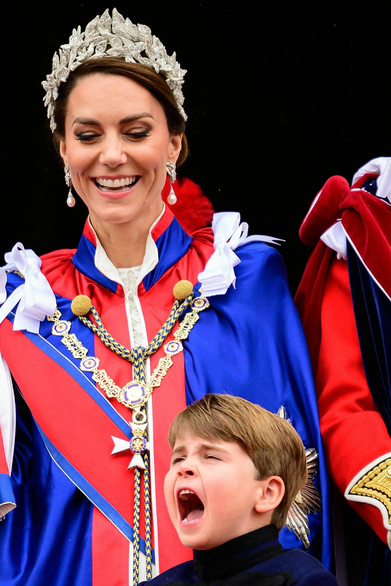 Kate med sonen prins Louis av Wales.