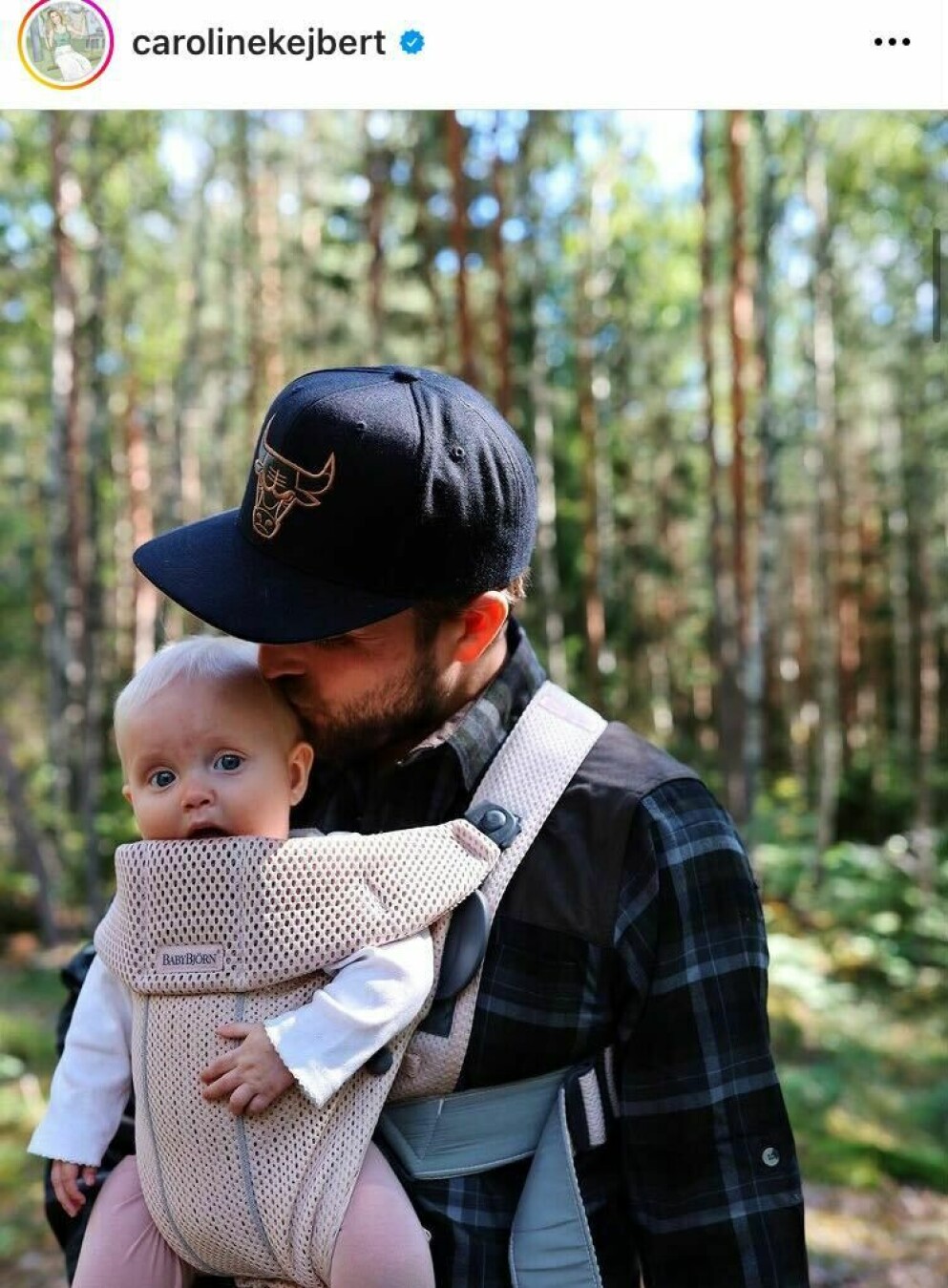 Joacim med yngsta dottern Molly. Joacim med yngsta dottern Molly.