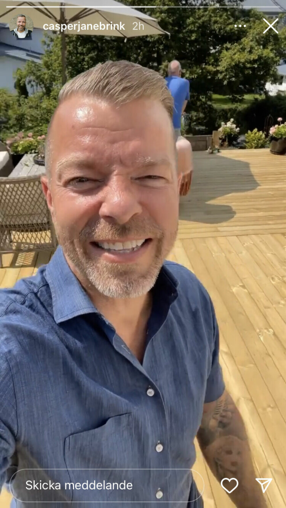 Casper på Lassemans nya altan! Casper på Lassemans nya altan!