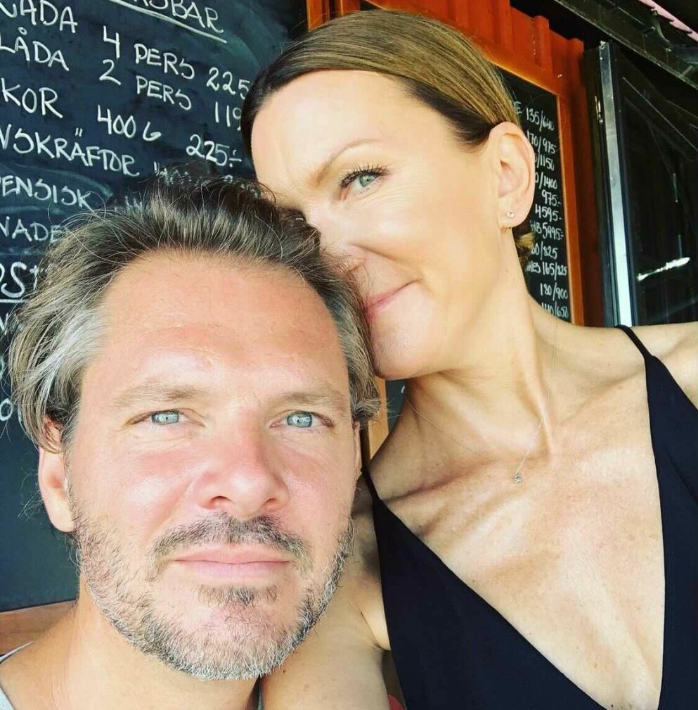 <span class=" italic" data-lab-italic_desktop="italic">Anders Bernunger och Jenny Alversjö. Foto: Instagram</span>