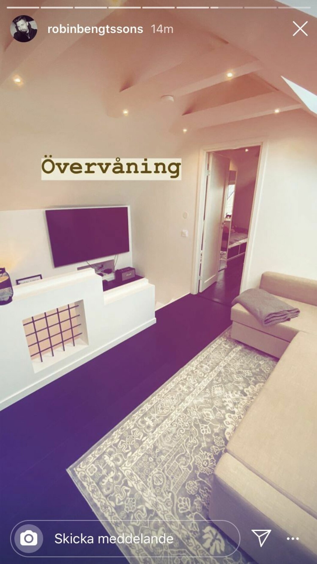 Robin och Sigrids hus har två våningar. Foto: Instagram.