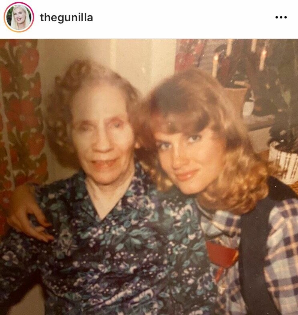 <span class=" bold" data-lab-bold_desktop="bold">Gunilla Persson tillsammans med sin mormor Regina. FOTO: Gunilla Persson/Instagram</span>