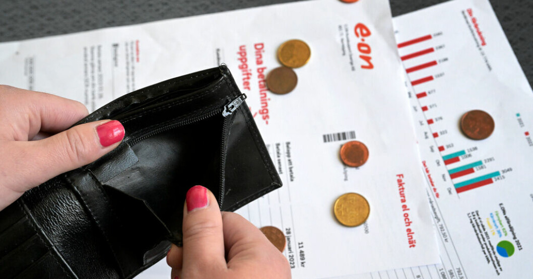 Inflationseffekten har ätit upp många års reallöner och många hushåll börjar få problem att få pengarna att räcka till, enligt Hyresgästföreningen, som vill se en statlig hyresakut för att hjälpa drabbade att slippa vräkningar från bostaden. Arkivbild Krisförslag: Statlig hyresakut