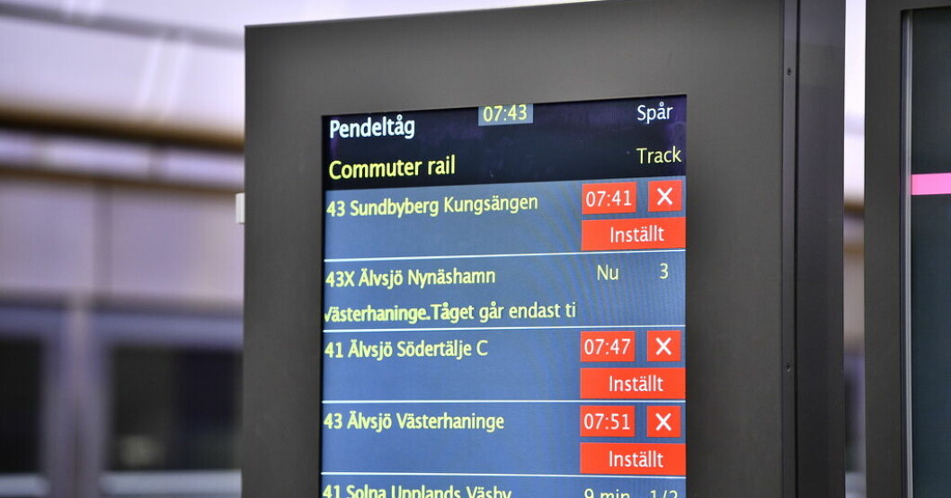 Lokförare inom pendeltågstrafiken i Stockholm har gått ut i en vild strejk – en olovlig strejk organiserad av enskilda medarbetare – under tre dagar med start klockan 03 natten till måndagen. Inställda pendeltåg.