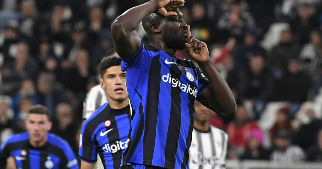 Inters Romelu Lukaku varnades för målgesten och blev utvisad. Juventussupportrar hånade honom också med apljud efter målet. Apljuden mot Lukaku fördöms i Italien