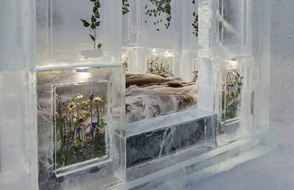 <span class=" italic" data-lab-italic_desktop="italic">A midsummer night's dream</span>-rummet på Ishotellet. A midsummer nights dream på Ishotellet