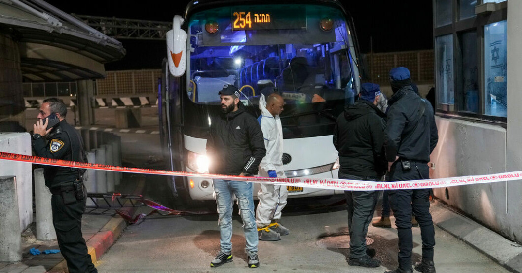 Polis dödad i knivdåd i östra Jerusalem