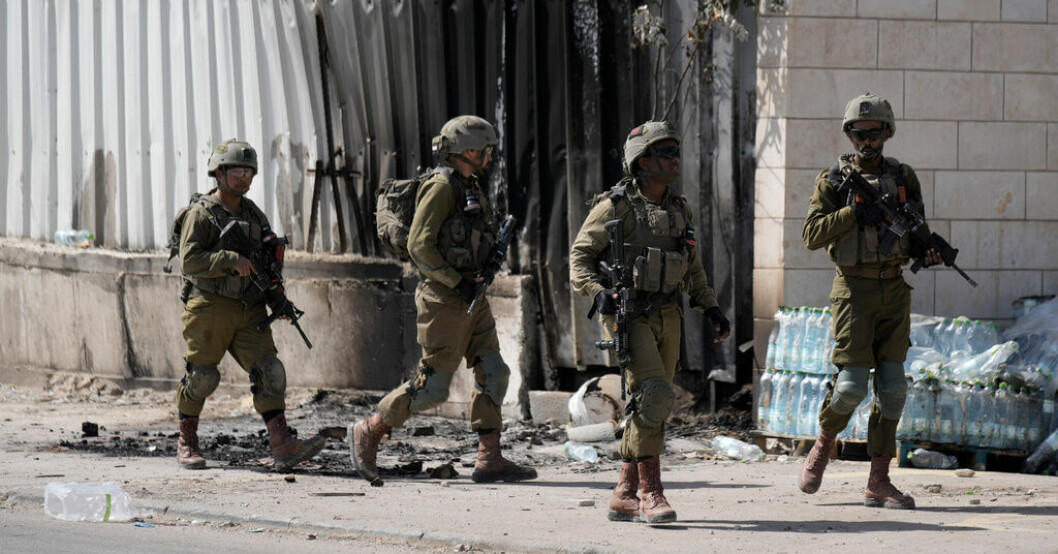 Israeliska soldater i staden Hawara, nära Nablus. Bild från tidigare i mars. Israel: Palestinier öppnade eld, sköts ihjäl
