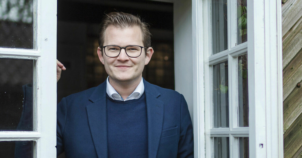 Jacob Claesson. <strong>Foto: <span class="programImageViewerPhotographer">Stina Stjernkvist</span><span class="programImageViewerSeparator">/</span><span class="programImageViewerCopyright">SVT</span></strong> Jacob Claesson i SVT:s Gift vid första ögonkastet 2020.