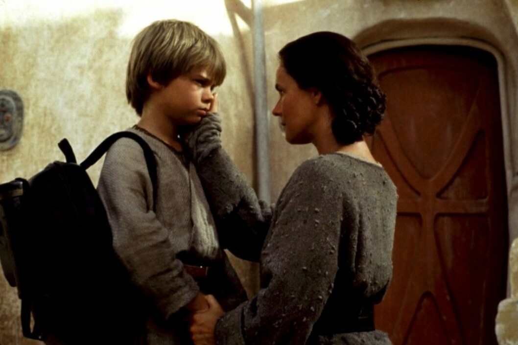 Jake Lloyd spelade Anakin Skywalker som barn i Star Wars. Pernilla August gestaltade hans mamma. Foto: IBL